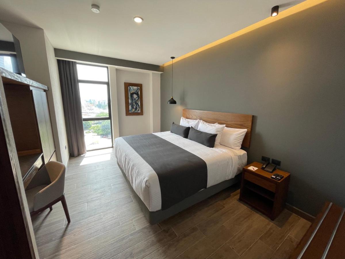 Gumont Guadalajara Lopez Mateos - Minerva Hotel Luaran gambar