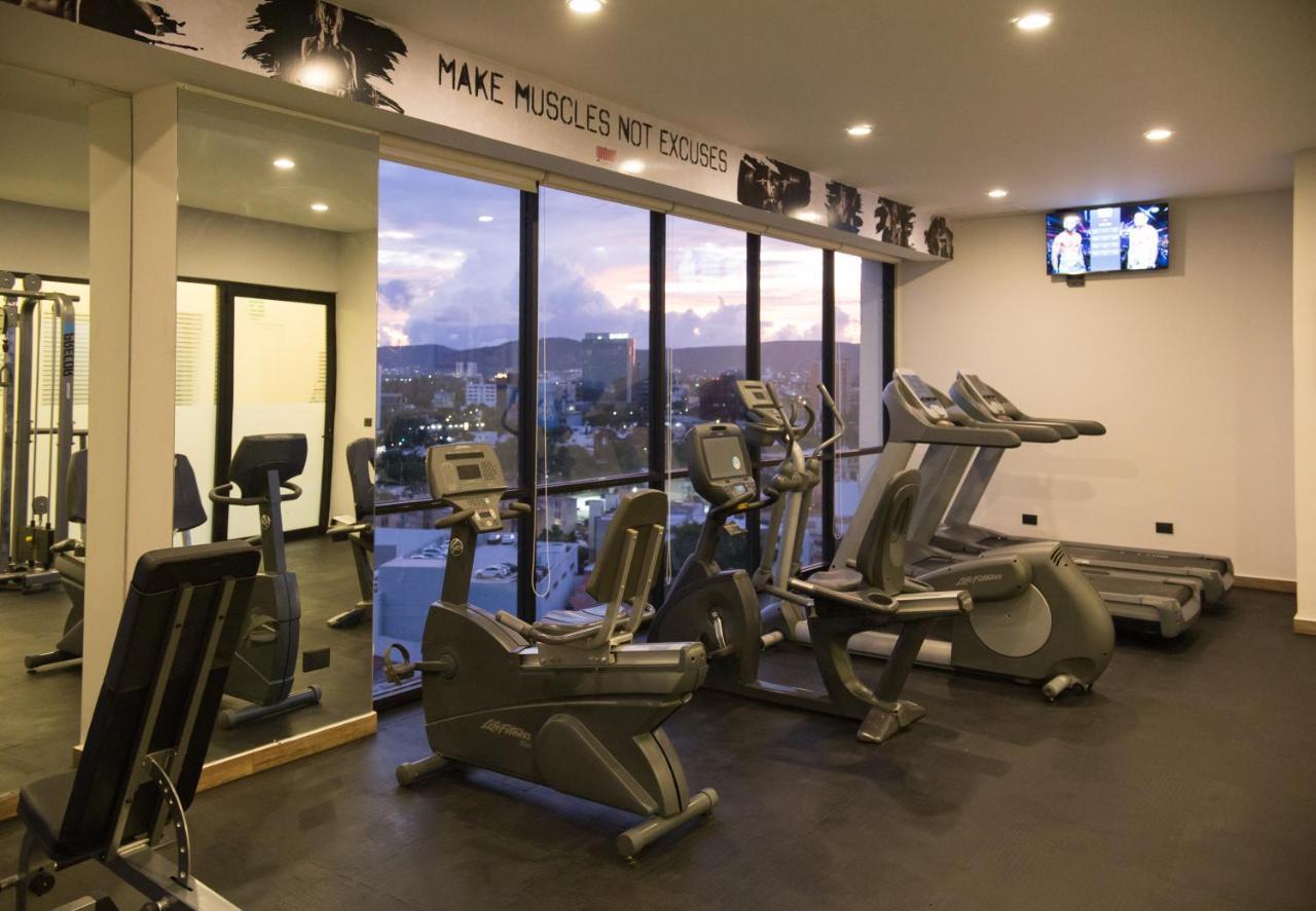Gumont Guadalajara Lopez Mateos - Minerva Hotel Luaran gambar