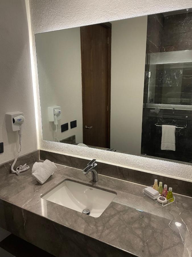 Gumont Guadalajara Lopez Mateos - Minerva Hotel Luaran gambar